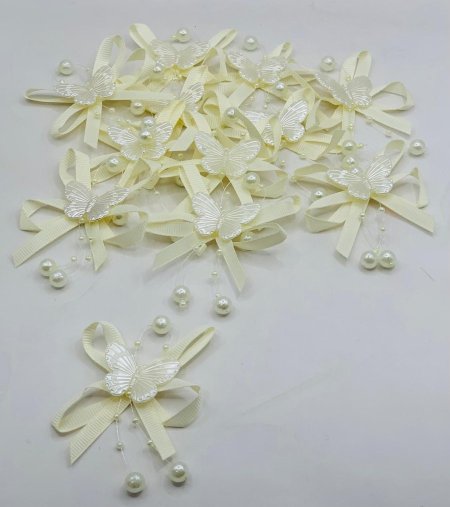 ببيونة فراشة مع لولو للزينة